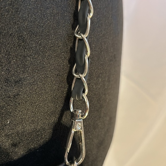 2/$30 Skull Rhinestone Studded Crossbody bag - Picture 4 of 9